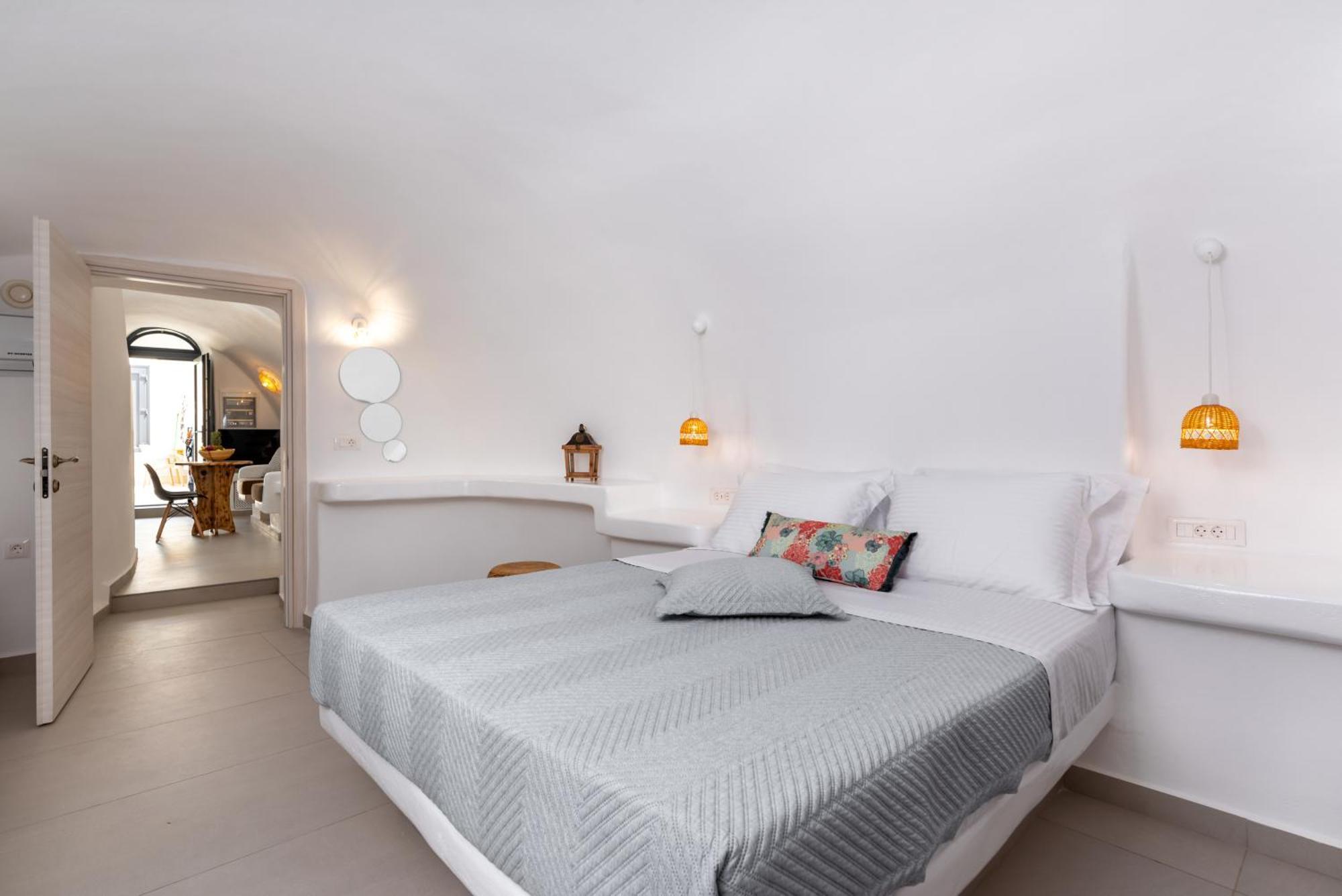 Deep Cave Suites Kontochori Fira  Luaran gambar